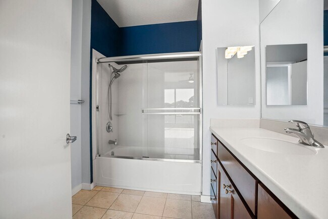 Building Photo - Townhome with EV Ready Garage!