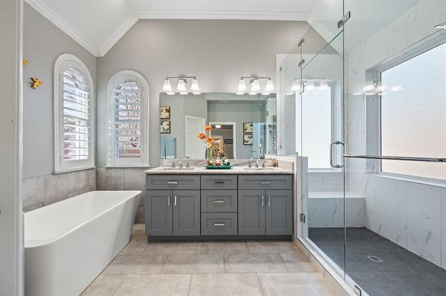 Building Photo - 1093 Woodbriar Dr