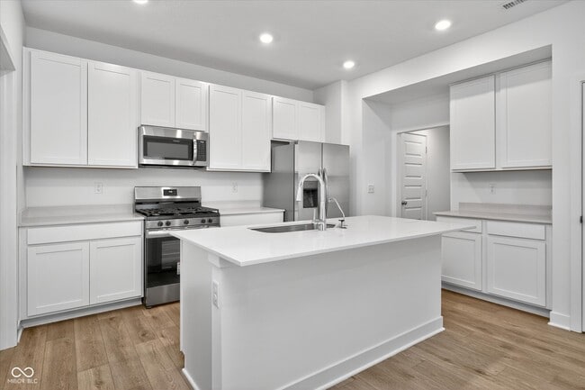 Building Photo - 15254 Swallow Fls Wy