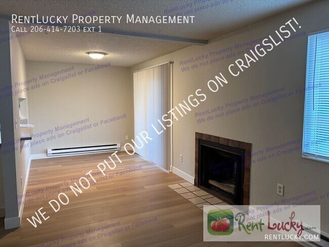 Building Photo - 2824 D Pl SE