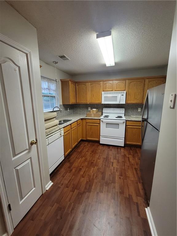 Building Photo - 228 Fox Creek Blvd