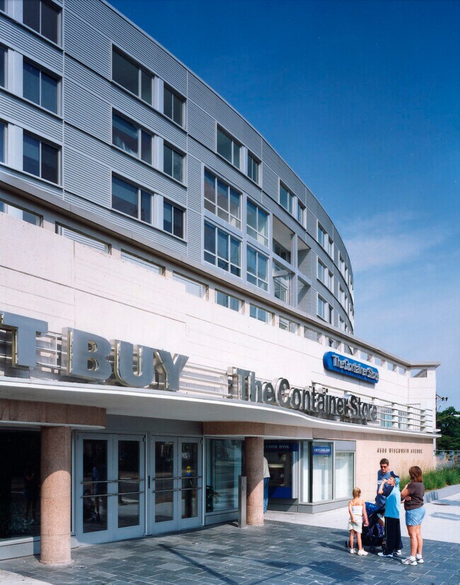 Building Photo - 4101 Albemarle St NW