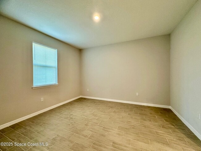 Building Photo - 1326 Seeley Cir NW