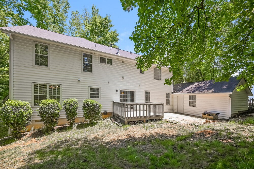 Building Photo - 2915 Emerson Lake Dr