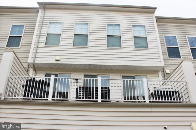 Building Photo - 5303 Greenwich Cir