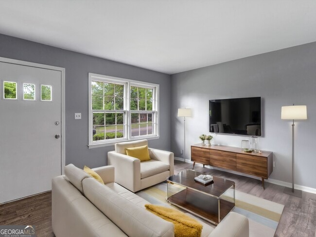 Building Photo - 836 Oakdale Dr