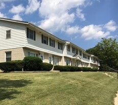 Building Photo - 3856 S 83rd St