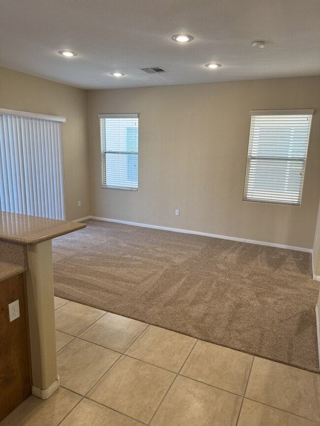 Building Photo - 10633 Chestnut Timber Ct