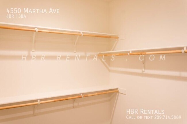 Building Photo - 4550 Martha Ave
