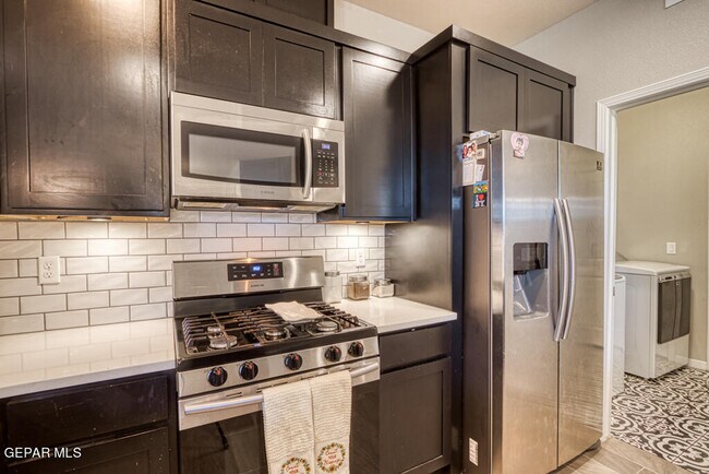 Building Photo - 13772 Newton Ct