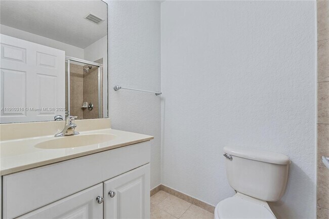 Building Photo - 3717 Sonoma Dr