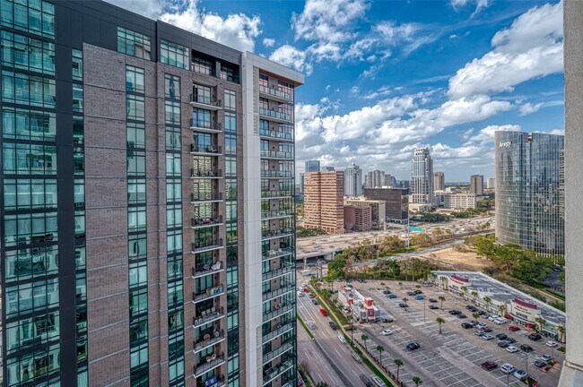 Building Photo - 4521 San Felipe St