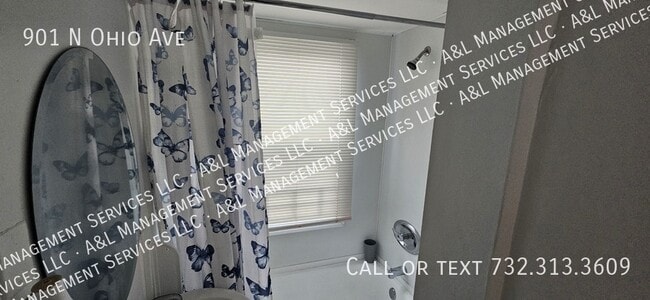 Building Photo - 901 N Ohio Ave