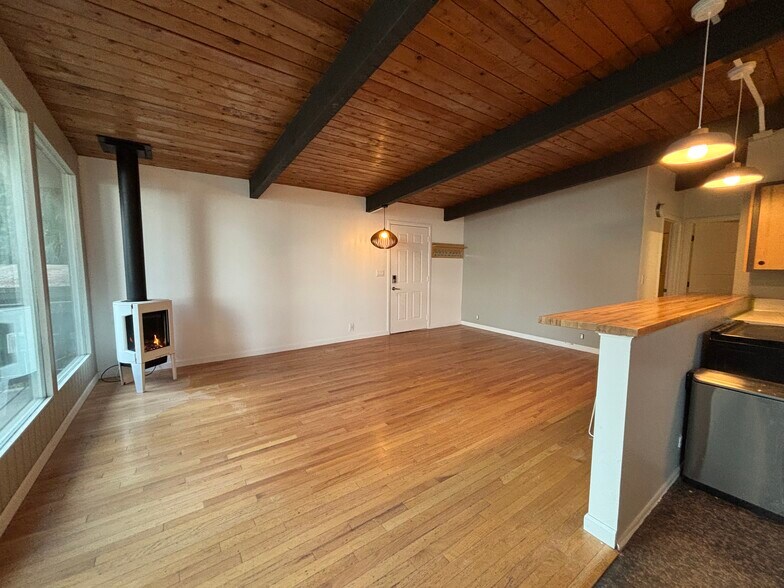 Living area - 3323 Windolph Loop NW