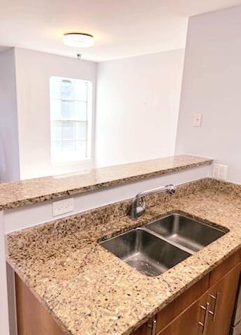 Building Photo - 1050 Crystal Way