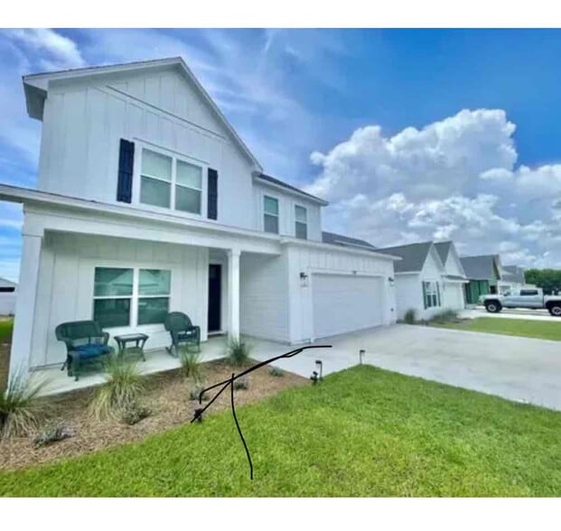 Primary Photo - 709 Landing Cir