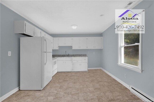 Building Photo - 6561 Stillwater Dr