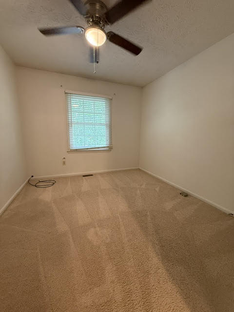 Building Photo - 3479 Sutherland Dr