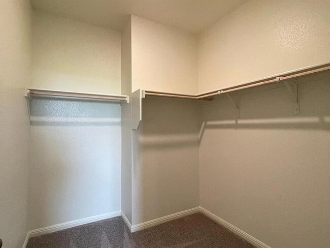 Building Photo - 627 Alterra Way