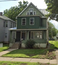 Building Photo - 128 10th St S