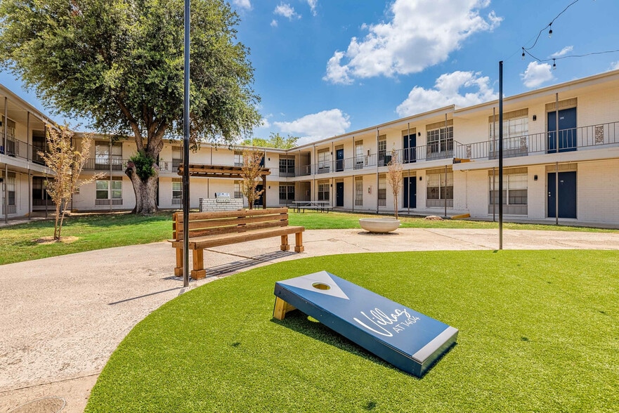 VILLAS1404_EXTam_724_009xf - Villas at 1404