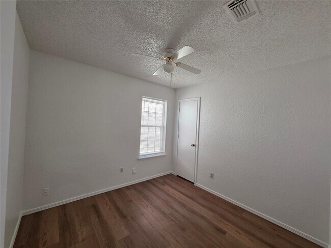 Building Photo - 1306 SW 96th St
