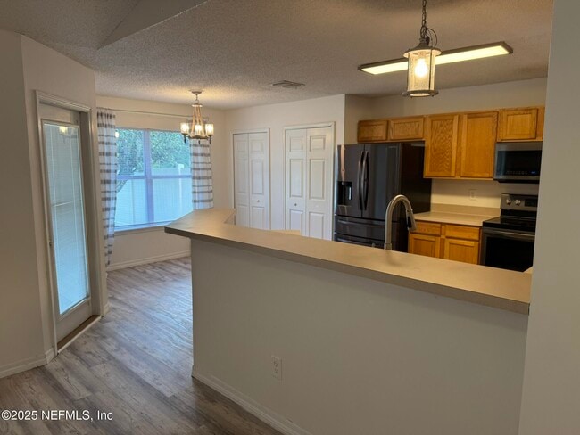 Building Photo - 96676 Commodore Point Dr