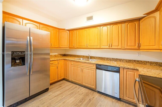 Building Photo - 5451 SW 80th St