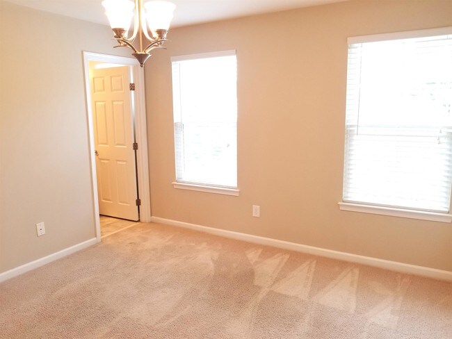 Building Photo - 506 Berry Chase Way
