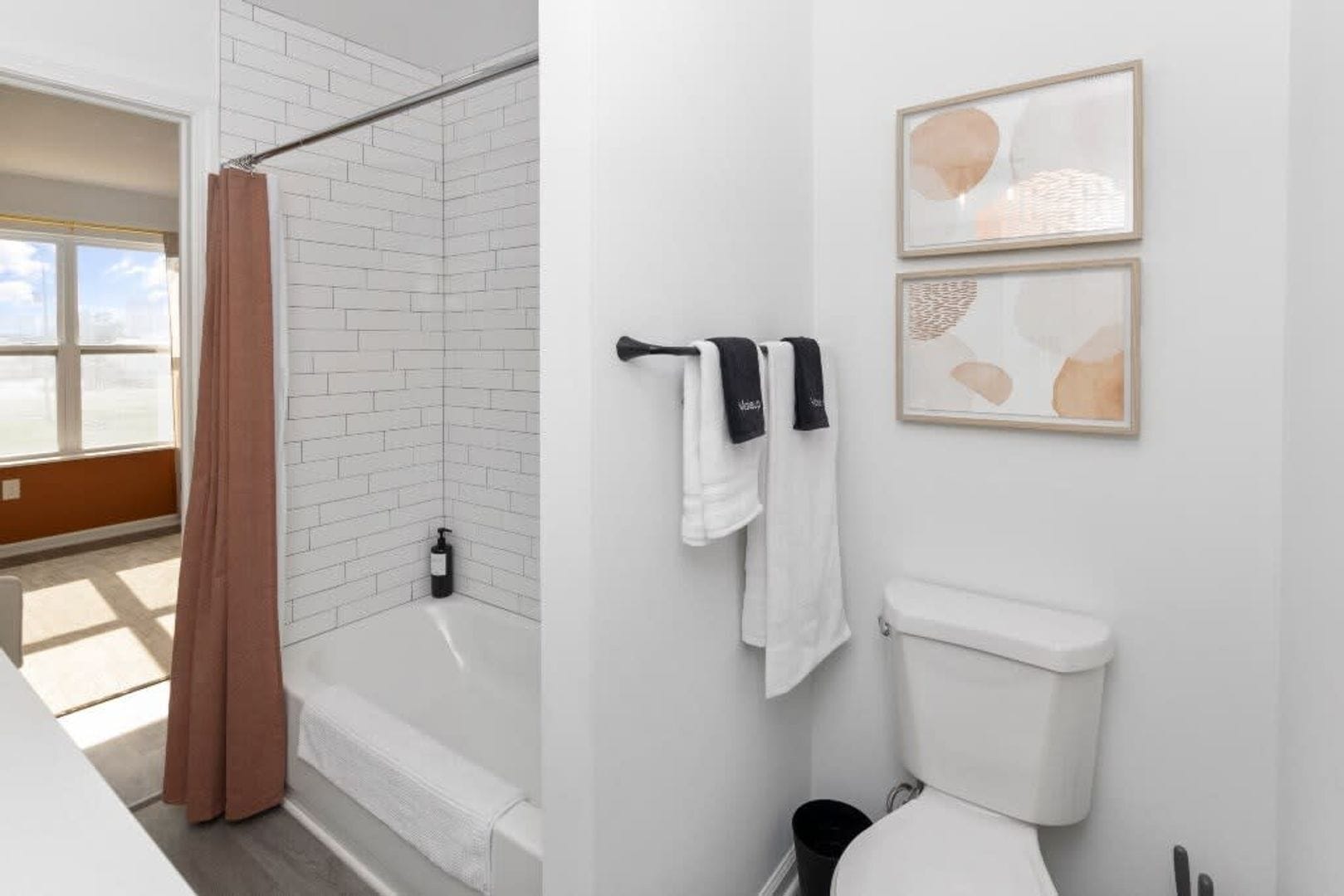 Building Photo - Wide Open Spaces - 3 Bedroom 2.5 Bath Townhome on the South side of Indy.  Home built in 2020.