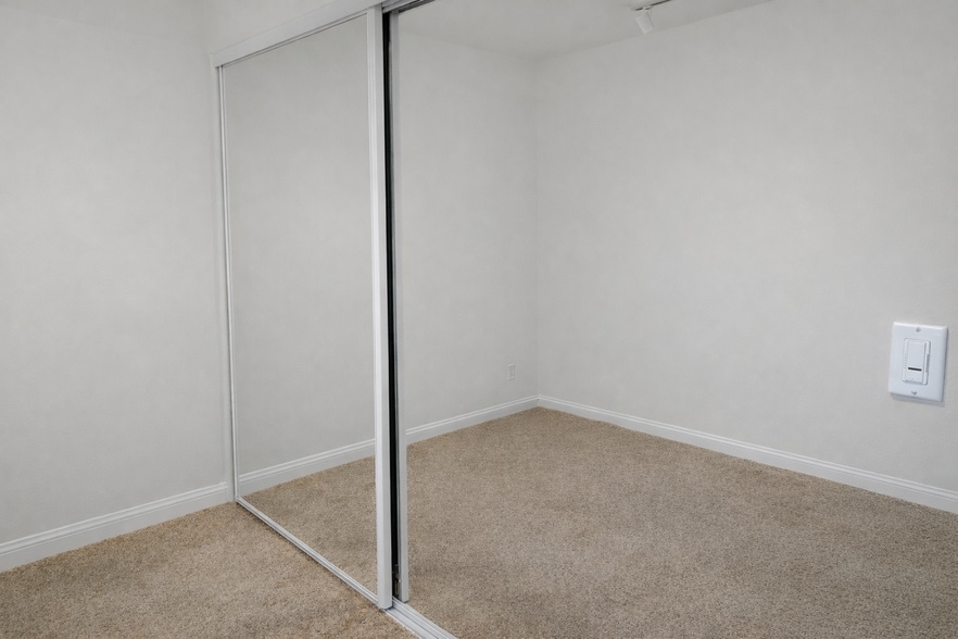 Building Photo - 7037 La Tijera Blvd