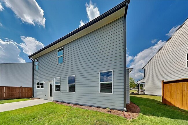Building Photo - 769 Oakmont Trce
