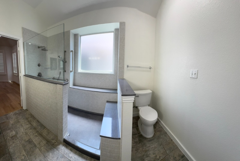 Building Photo - 2105 Lanshire Dr
