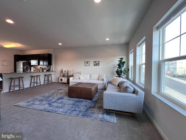 Building Photo - 316 Starry Way Dr