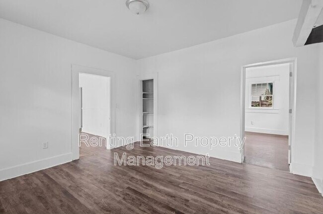 Building Photo - 4745 Court S