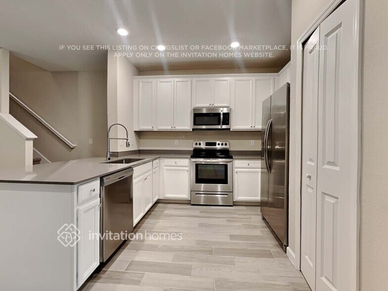 Building Photo - 13302 Shore Grass Dr