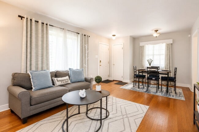 Building Photo - 2224 Kirby Rd
