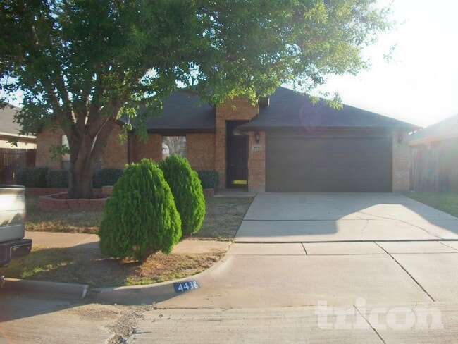 Building Photo - 4438 Harpers Ferry Dr