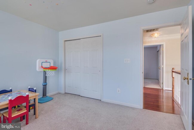 Building Photo - 10857 Hunter Gate Way