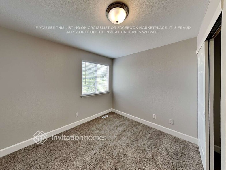 Building Photo - 1127 Cardinal Cir