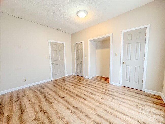 Building Photo - 818 Grier St