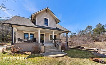 Building Photo - Breathtaking Furnished Farmhouse Renovatio...