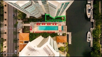 Building Photo - 200 Sunny Isles Blvd
