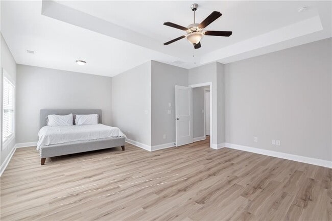 Building Photo - 1859 Commons Pl NW