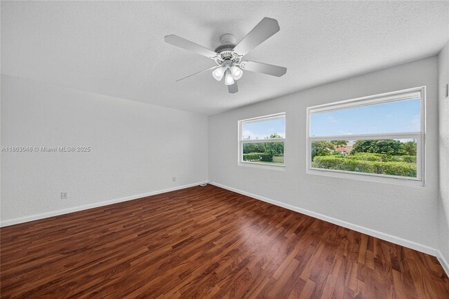 Building Photo - 301 Bonaventure Blvd