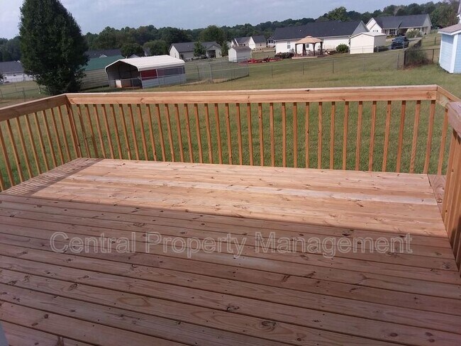 Building Photo - 5423 Parris Bridge Rd