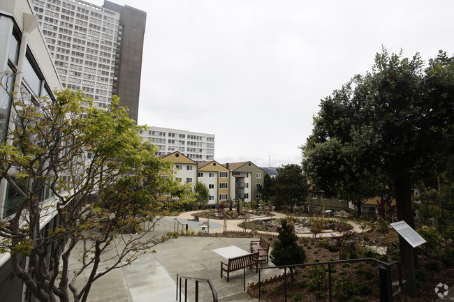 Building Photo - Nihonmachi Terrace