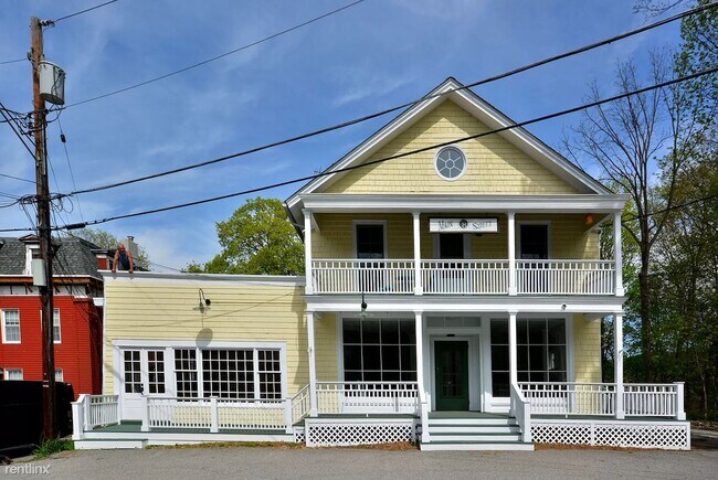 Primary Photo - 2 br, 1 bath House - 8 Main St