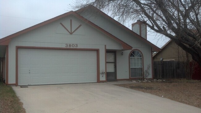 Primary Photo - House For Rent