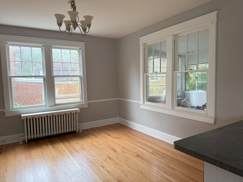 Dining room - 7205 Rhode Island Ave